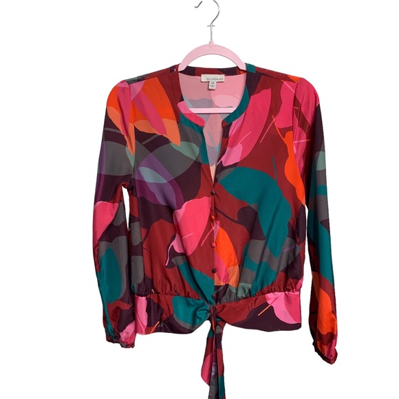 ALLISON JOY RED GRAPHIC PRINT LONG SLEEVE FRONT BUTTON CLOSURE CLASSIC BLOUSE - Picture 14 of 15